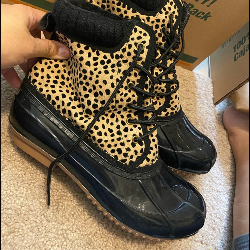 Shoe dazzle snow boots